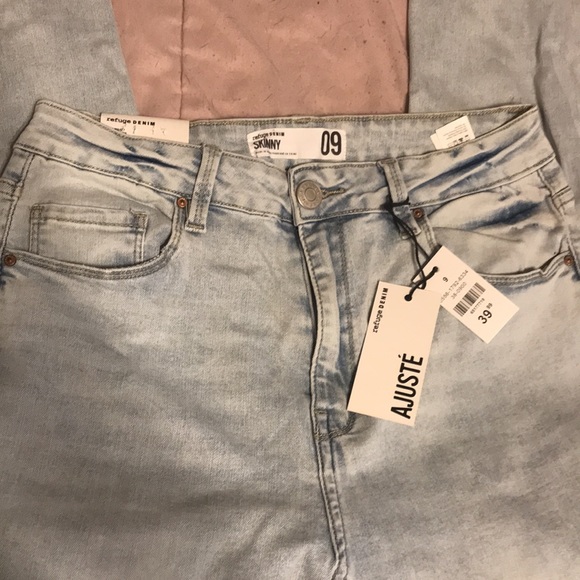 High Waisted Refuge Denim - Picture 2 of 4